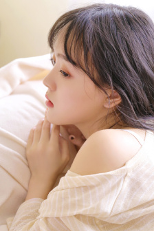 强奸女老师详情介绍